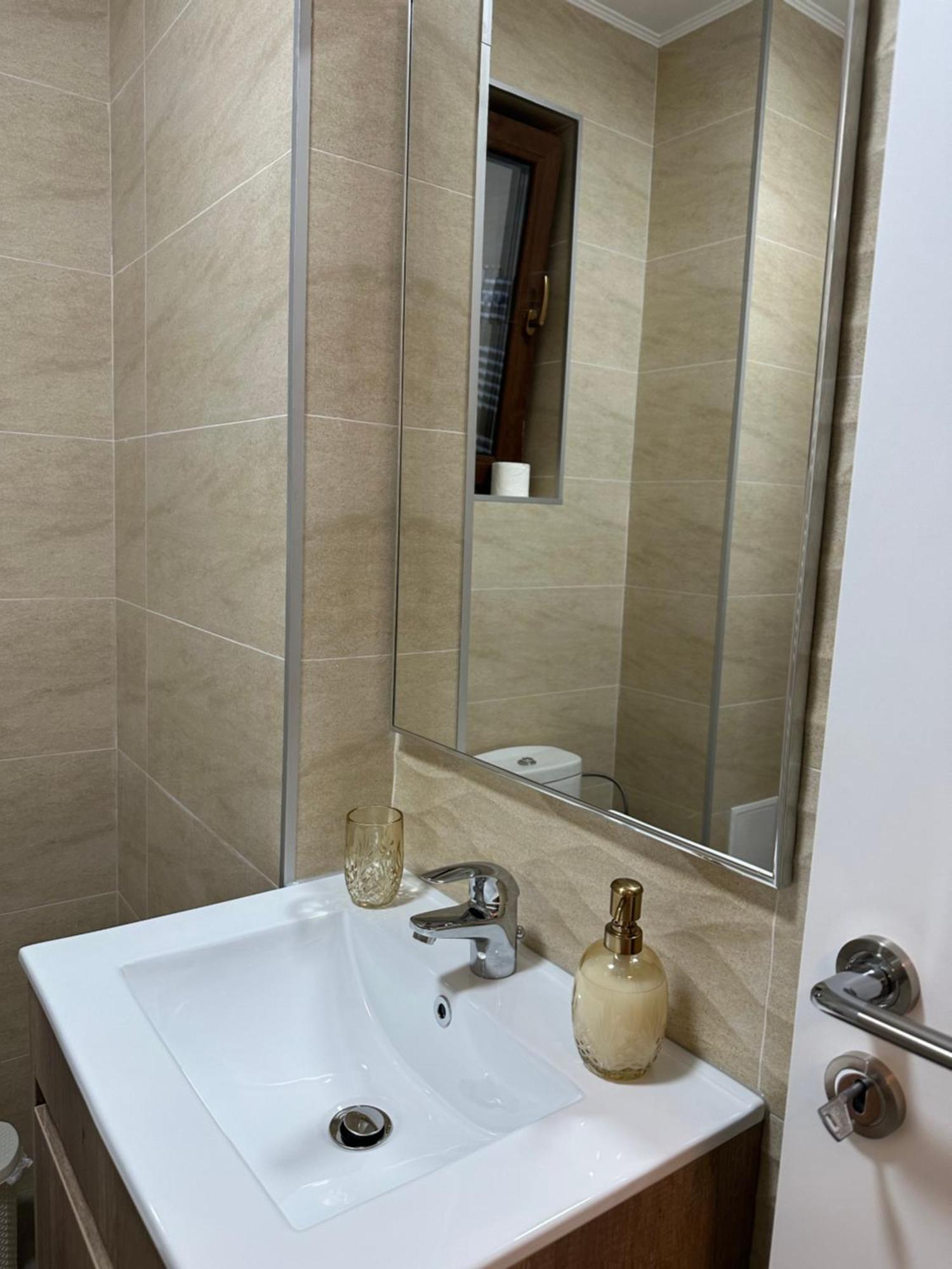 Apartament Simoni 普洛耶什蒂 外观 照片