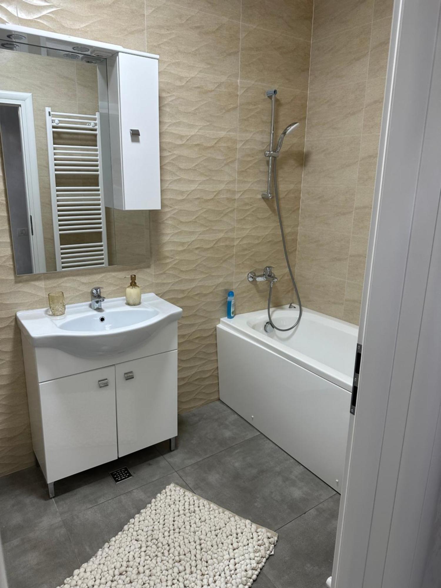 Apartament Simoni 普洛耶什蒂 外观 照片